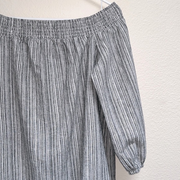 Vince Camuto Off the Shoulder Gray White Striped Dress, Size Small, Linen Blend - Picture 5 of 16